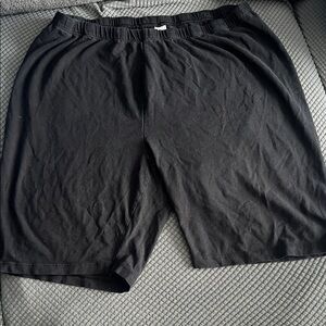 Zenana Outfitters women’s Black Athletic Shorts